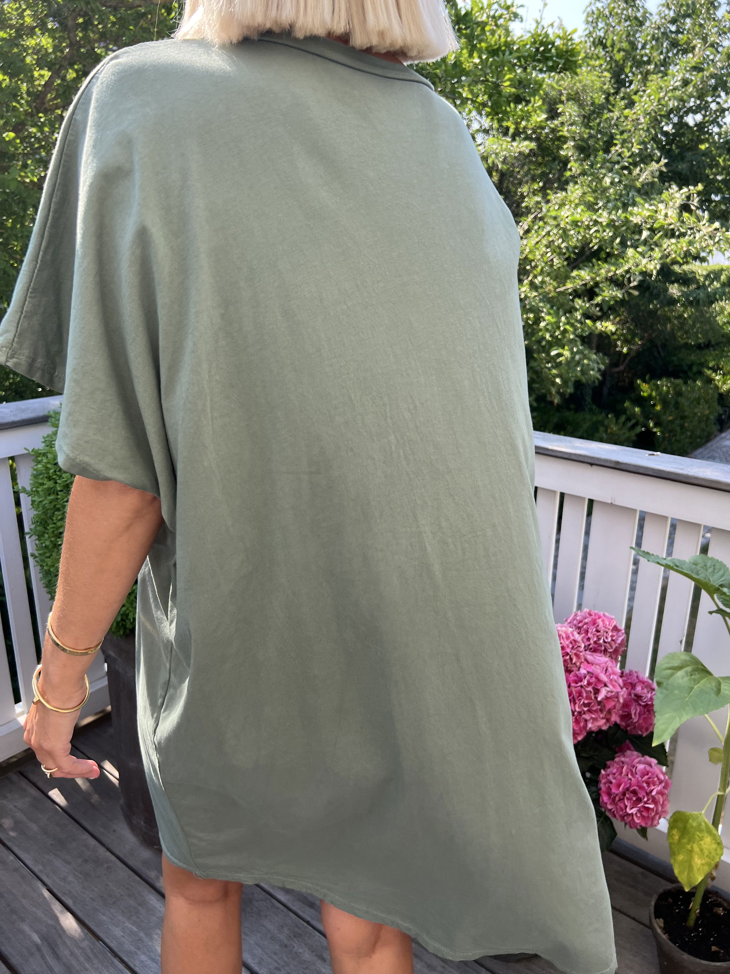 Bree - T-shirt kjole i bomuld med guld tekst foran